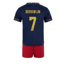 Ajax Steven Bergwijn #7 Bortaställ Barn 2022-23 Korta ärmar (+ Korta byxor)